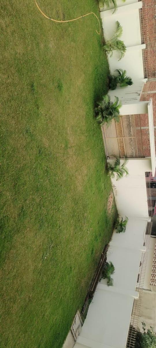Jhankar Banquet And Lawn Bénarès Extérieur photo